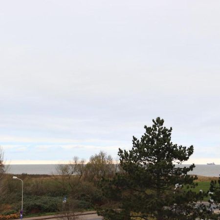 Ferienwohnung Mit Seeblick Und Schwimmbadnutzung In Cuxhaven Dış mekan fotoğraf