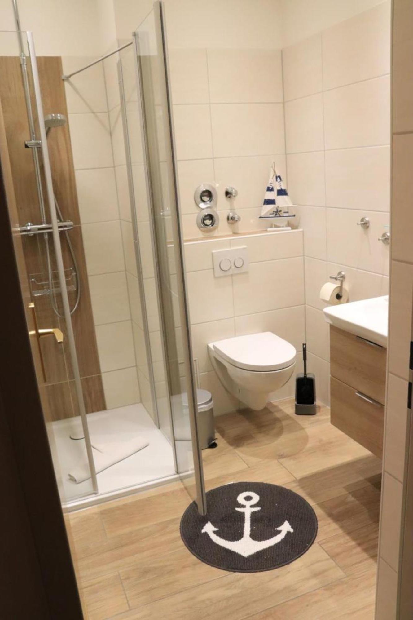 Ferienwohnung Mit Seeblick Und Schwimmbadnutzung In Cuxhaven Dış mekan fotoğraf